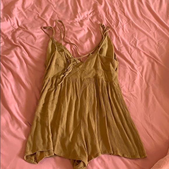 Forever21 summer romper - Picture 2 of 3